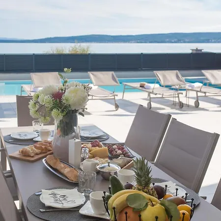 Luxury Beachfront Sea Queen - Kaštela